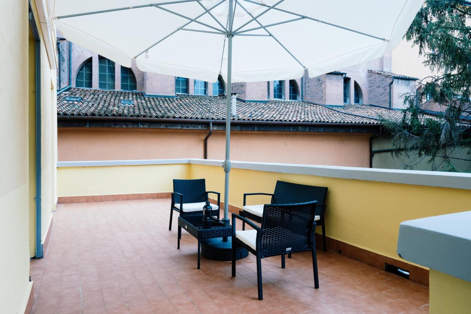 Indipendenza Mansion City Centre 博洛尼亚 外观 照片